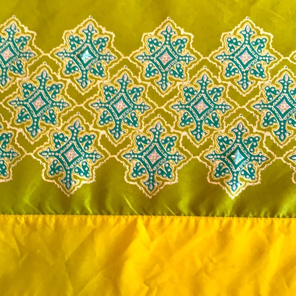 Ombre silk border printed wrap skirt with beading - Picture 9 of 10